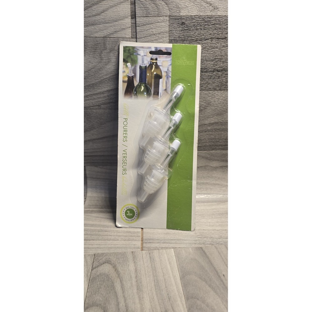 3 Fox Run white plastic bottle pourers